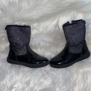 Kids rain boots size 10 Carter’s